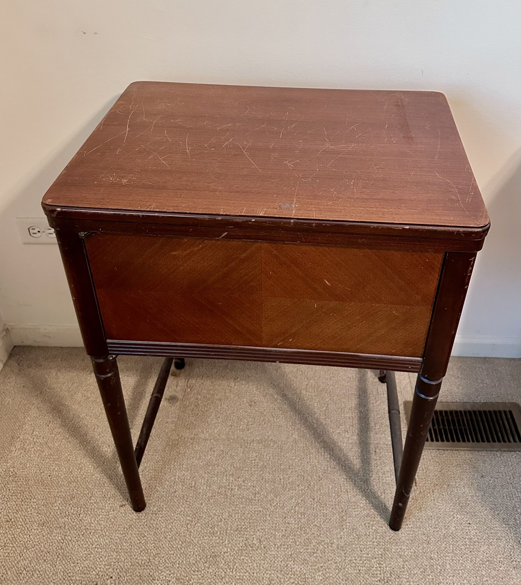 Sewing table
