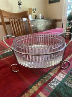 Elegant Crystal Serving Bowl