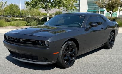 2017 Dodge Challenger SXT