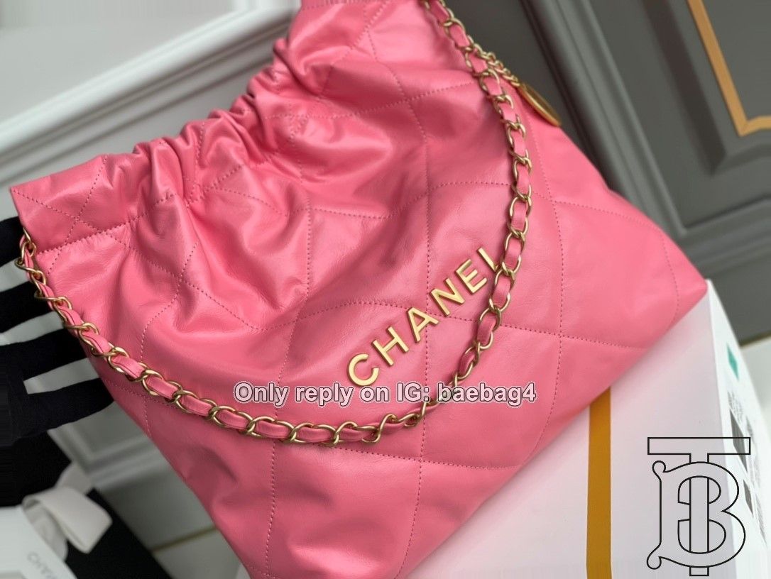 Chanel 22 Handbag 107 Not Used