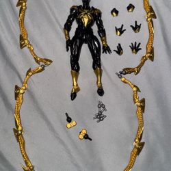 Amazing Yamaguchi Revoltech Black Iron Spiderman