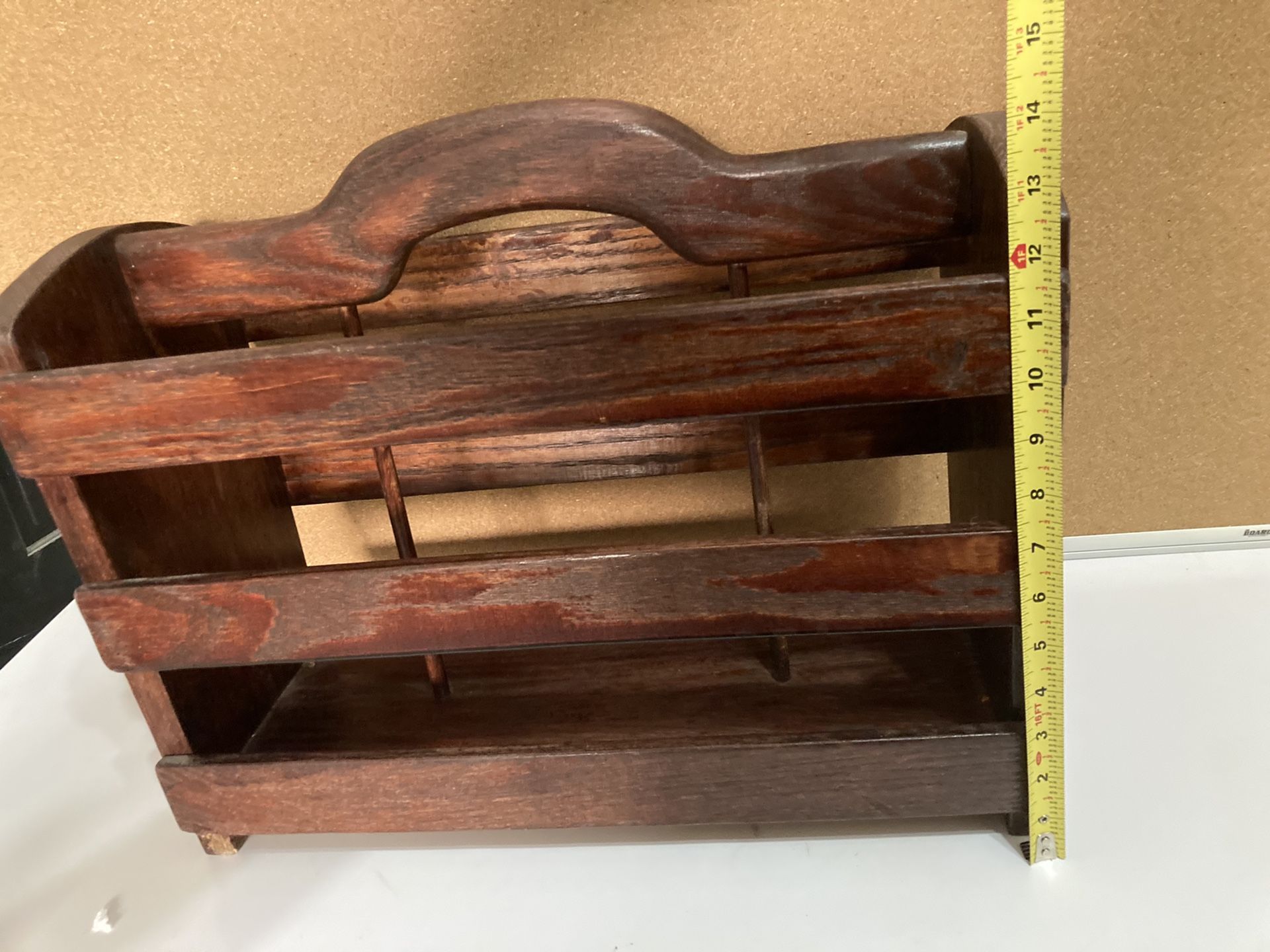 Magazine holder