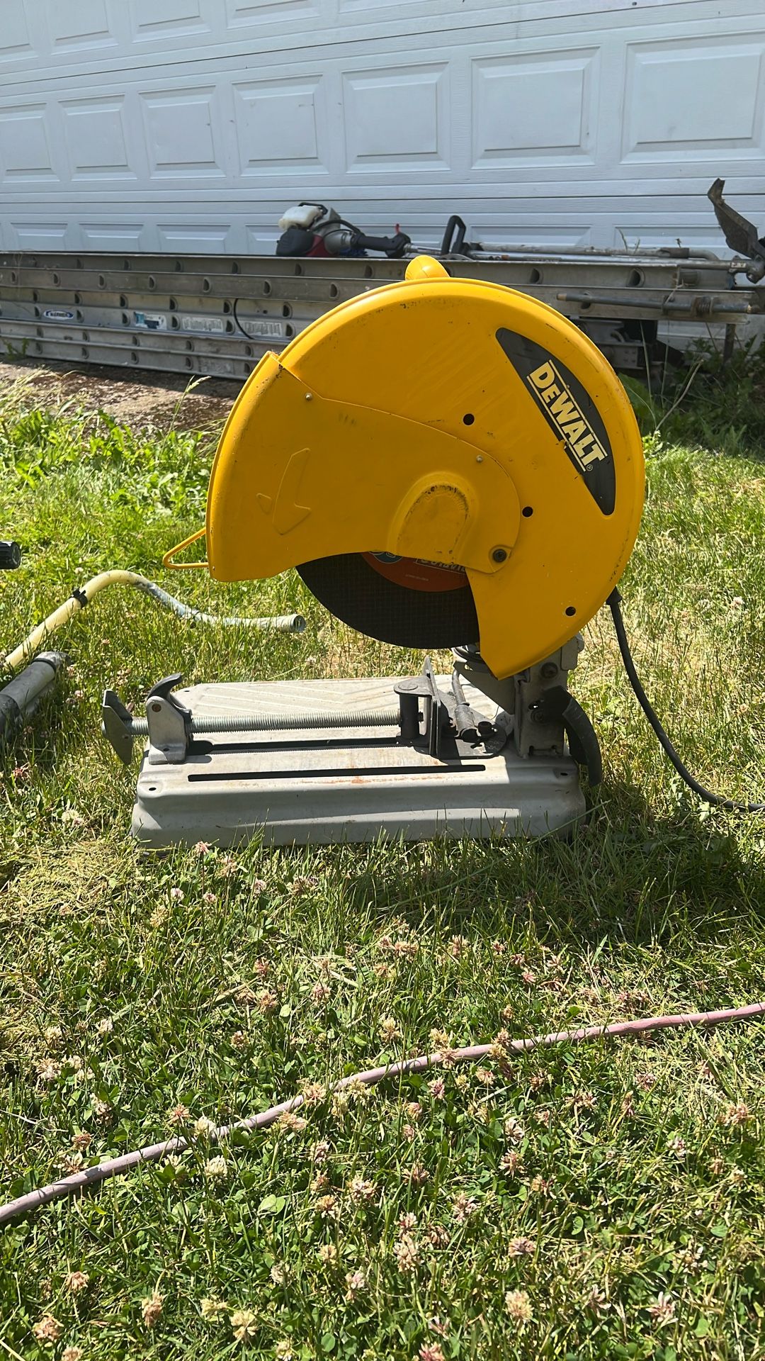 DEWalt A Saw