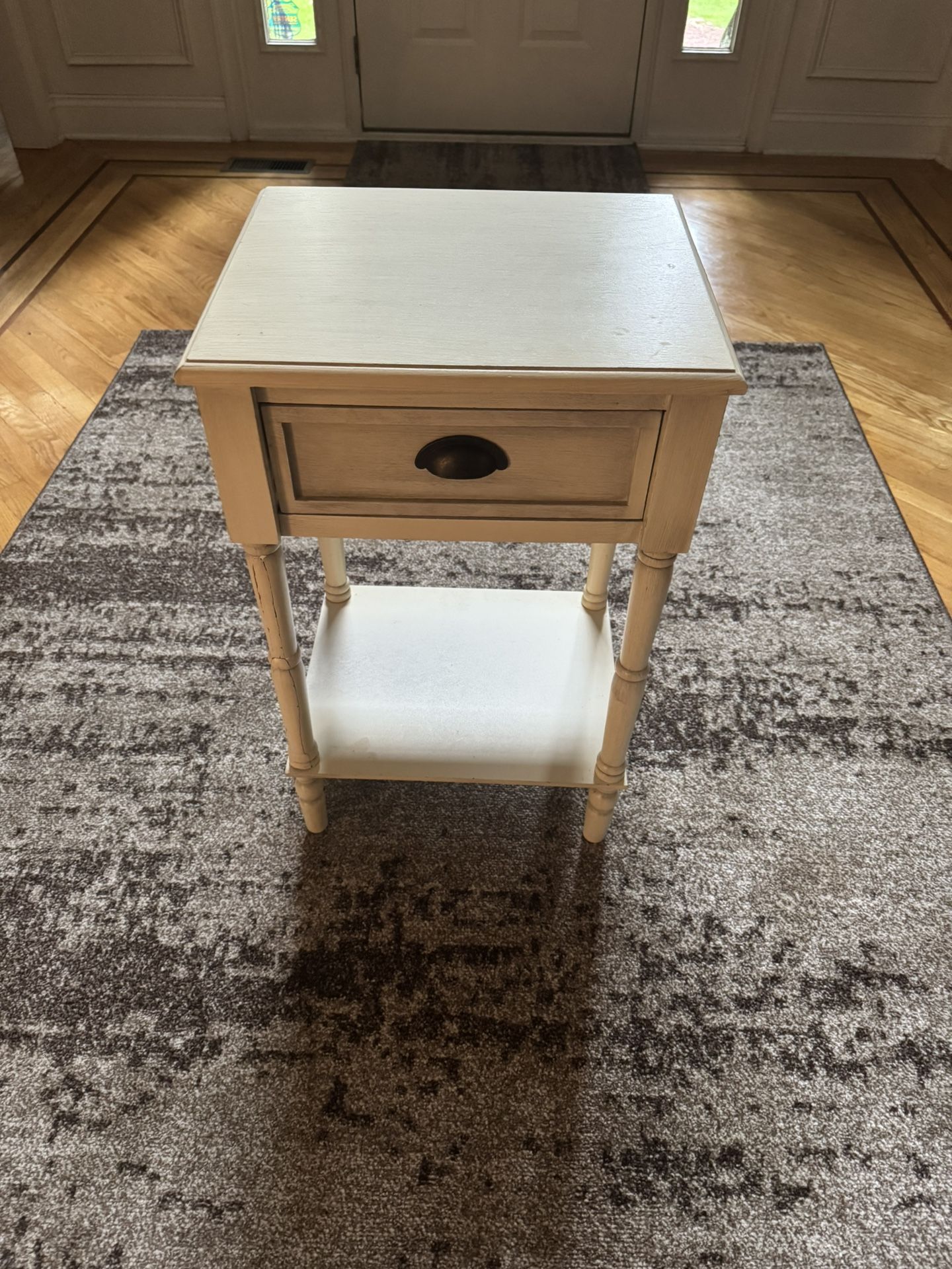 End Table / Night Stand