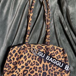 Baggu Bowler Bag with Baggu Keychain