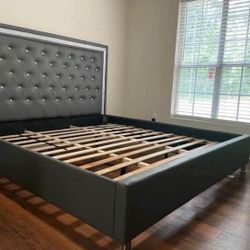 BRAND NEW BED UPHOLSTERED BED FRAMES .. KING SIZE $425!!..QUEEN SIZE $385!! 