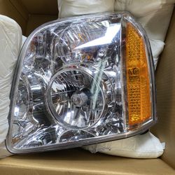 07-13 Yukon/Yukon XL headlight