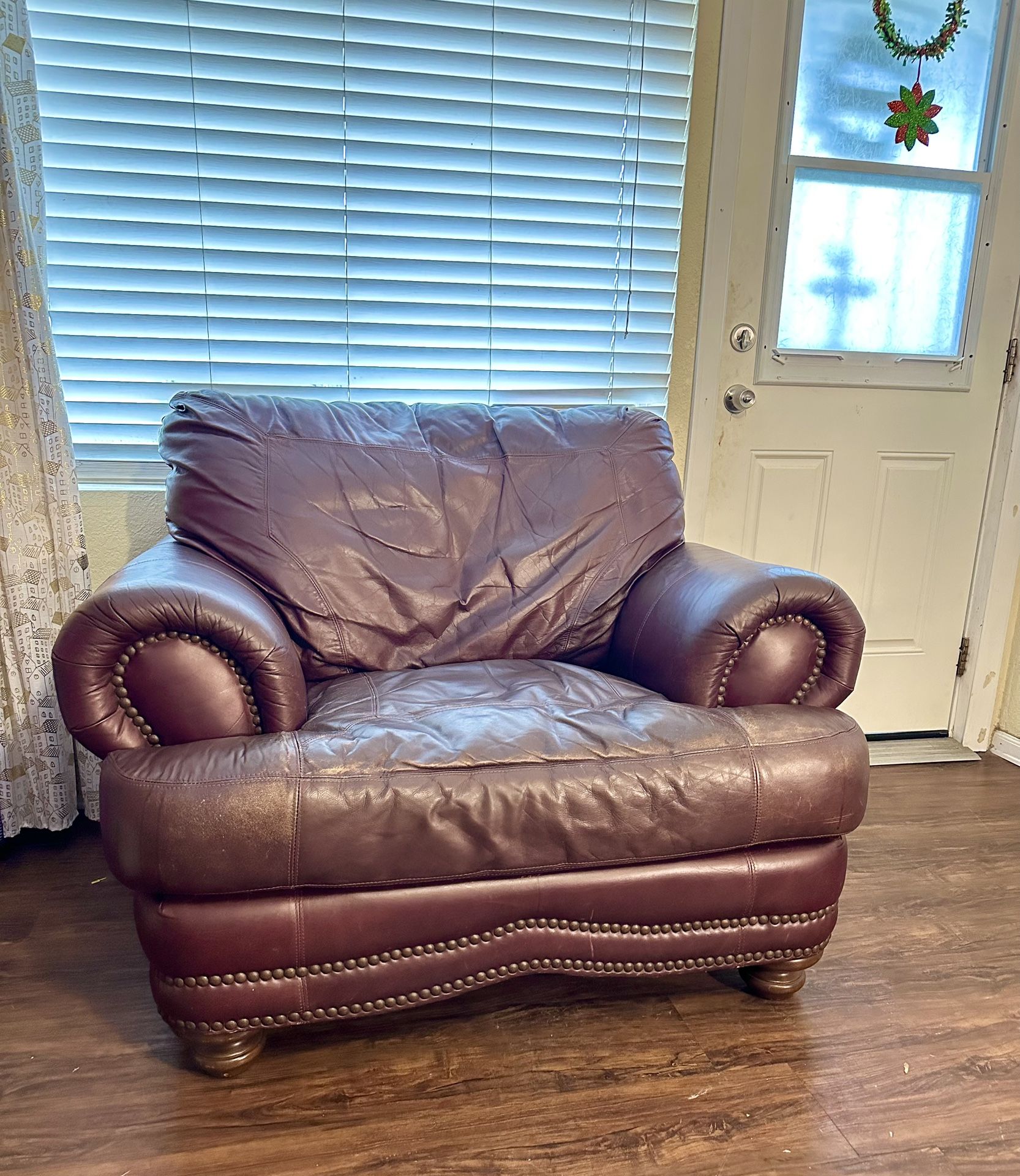 Leather Couch Sofa Sillón Lazy Boy Style Big Couch $50