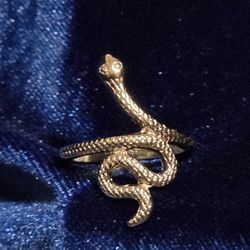 Women’s Fashion Rings – Gold Tone – Bundle Lot