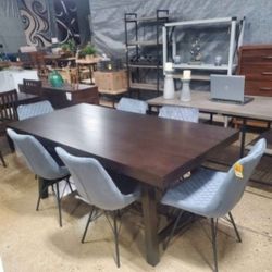 7pc Dining Set With Table And 6 Chairs (New )