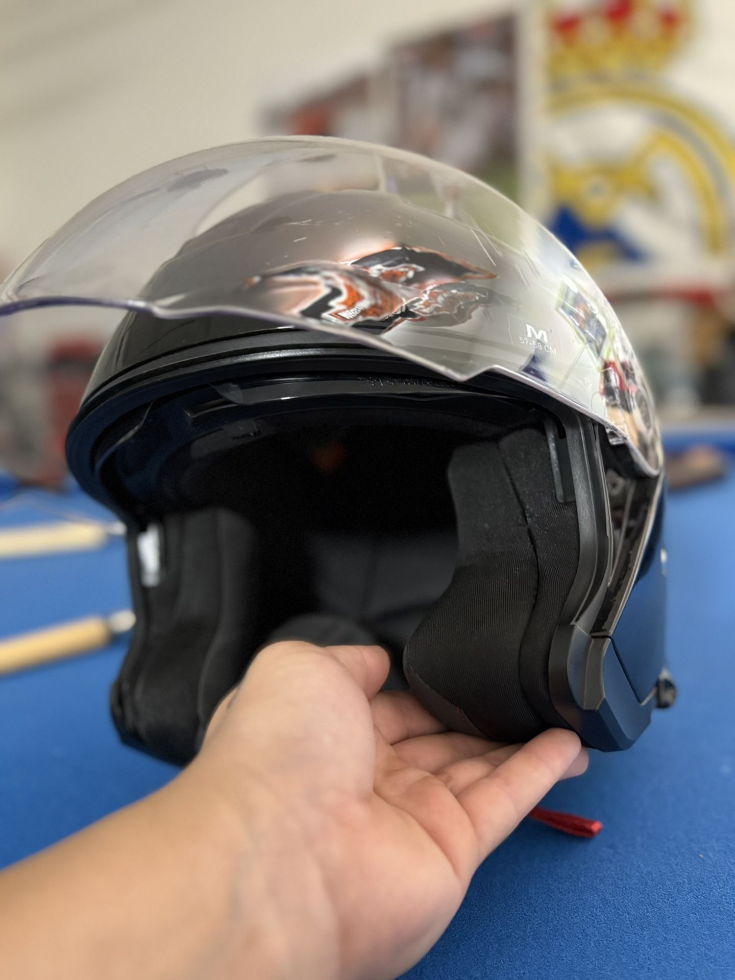 Full Face Motorcycle Helmet Sized M W/Double Visor