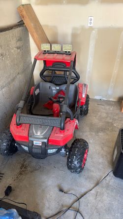 Power wheels car