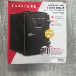 Frigidaire Mini Fridge 