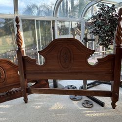 Arbek Solid Oak Bedroom Set Walnut Color