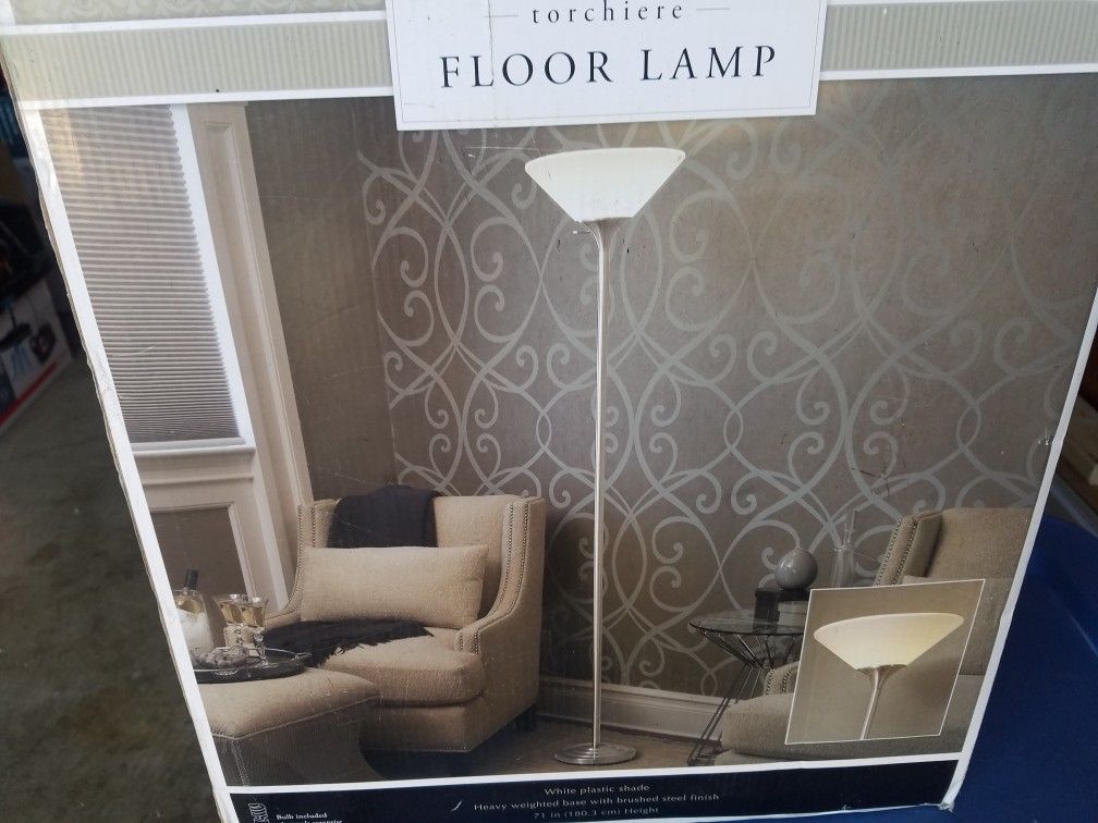 Floor lamp