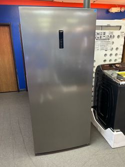 Element Upright interchangeable refrigerator/freezer!!