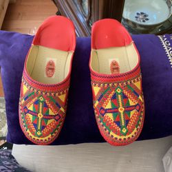 Hand madeMoroccan shoes with leather  red 