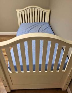 Twin wooden slated bed frame