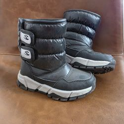 Snow Boots