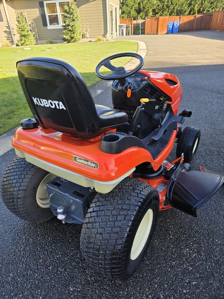 Kobota T2080 Riding Lawn Mower
