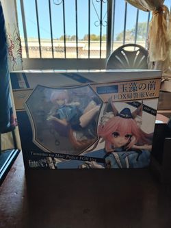 Phat! Tamamo no Mae Police FOX Ver. 1/7 Scale Figure