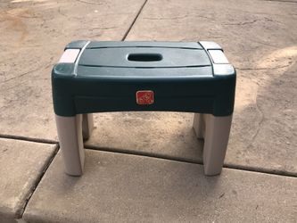 Step2 weather resistant Garden Seat Bench