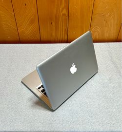 Apple MacBook Pro 13” i5/8GB/256GB SSD $140