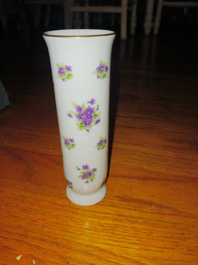 Beautiful Vintage Lefton China Vase
