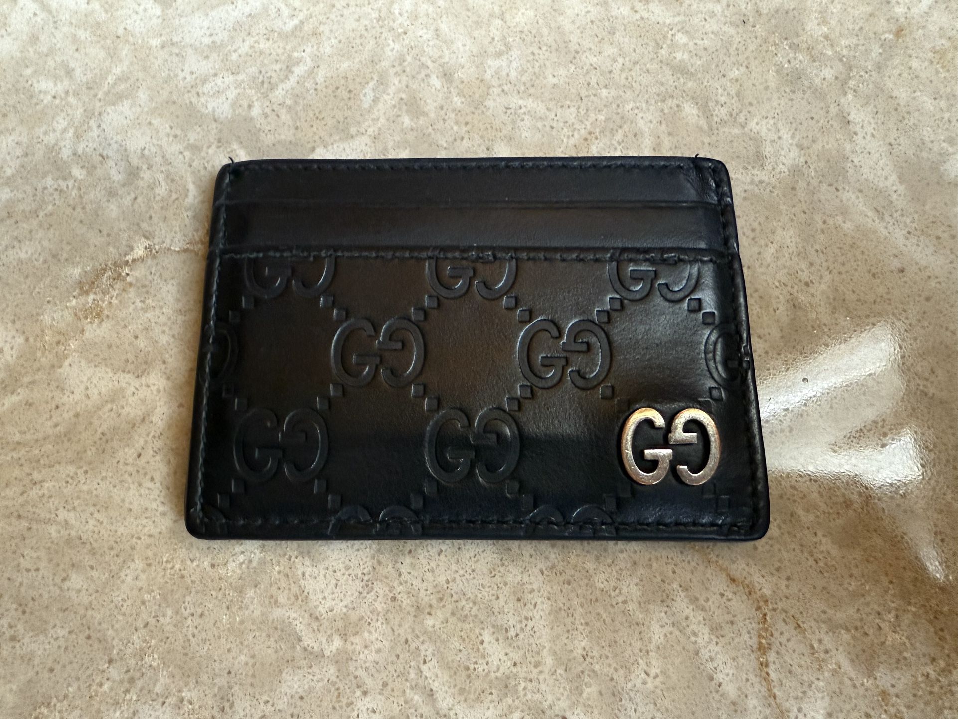 Gucci Emblem Cardholder