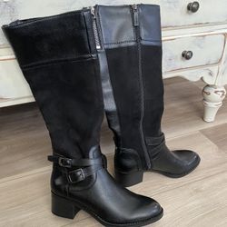 Long Black Boots 