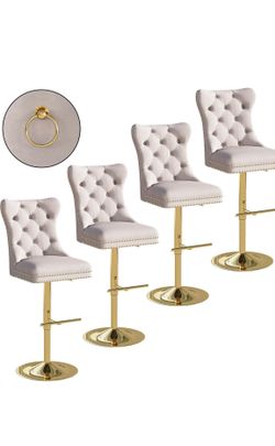 Stylish set of 4 bar stools