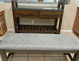 Breakfast Table/ Server