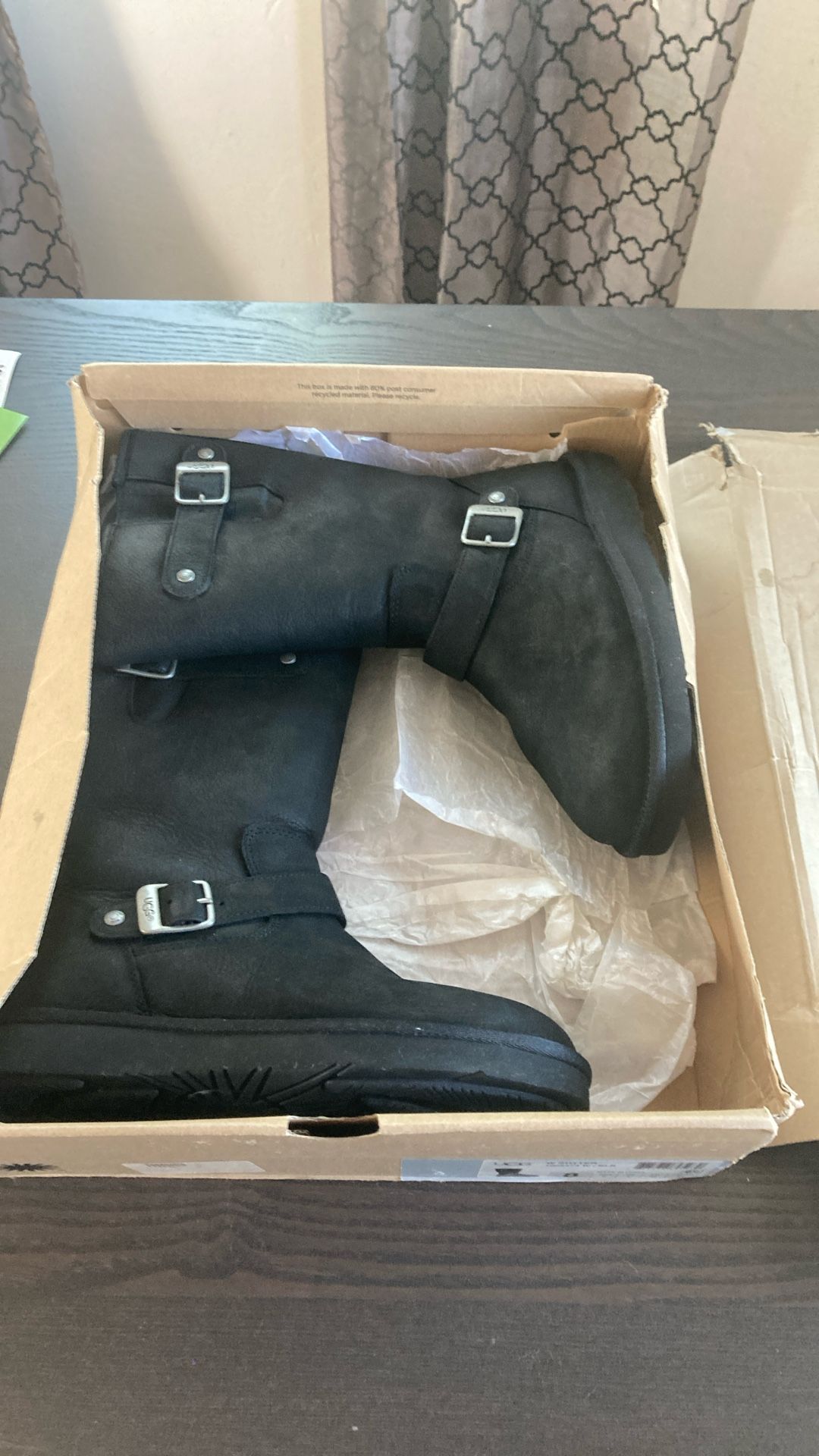 Size 8 Sutter UGG BOOTS NEW
