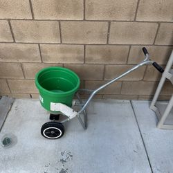 Broadcast Spreader