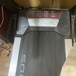 Treadmill F85