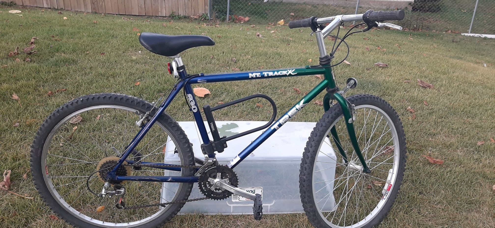Trek 830 MT Track XC β Classic Performance Meets Timeless Style