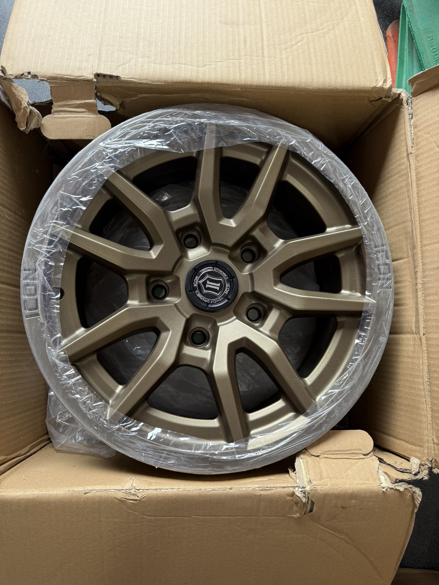 Icon Vector 5 Wheel For Sequoia Tundra Land Cruiser Models
