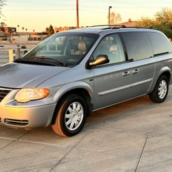 Chrysler Town And Country 