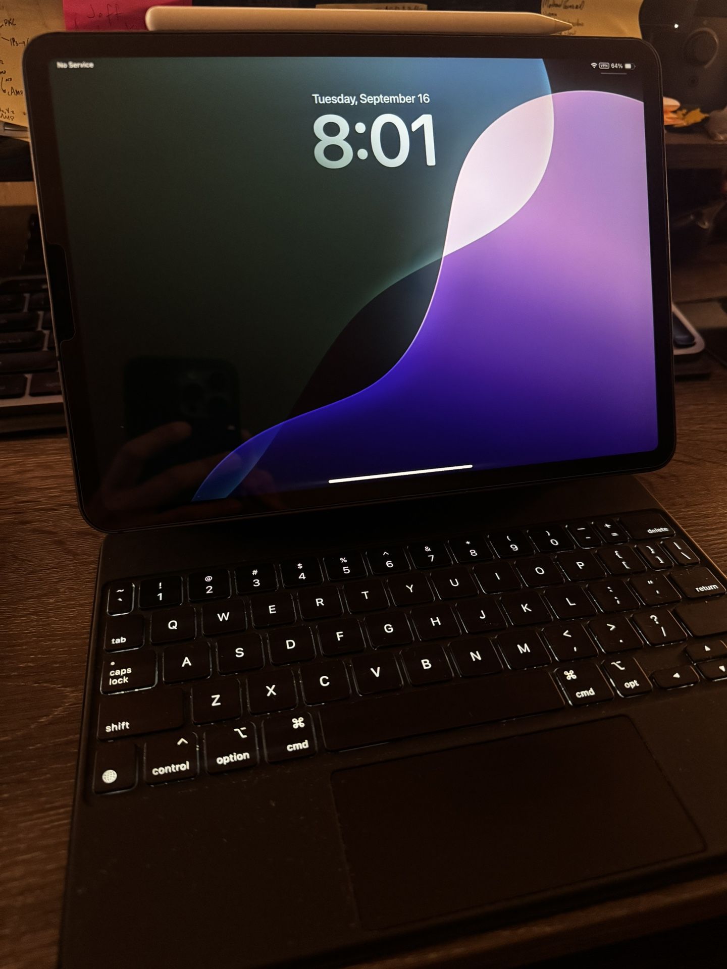 iPad Pro 11β (2nd Gen) β Wi-Fi + Cellular β 256GB + Apple Pencil + Magic Keyboard