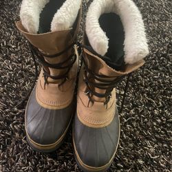 SOREL waterproof boots 