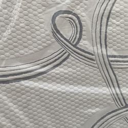 Mattress ( Queen Size )