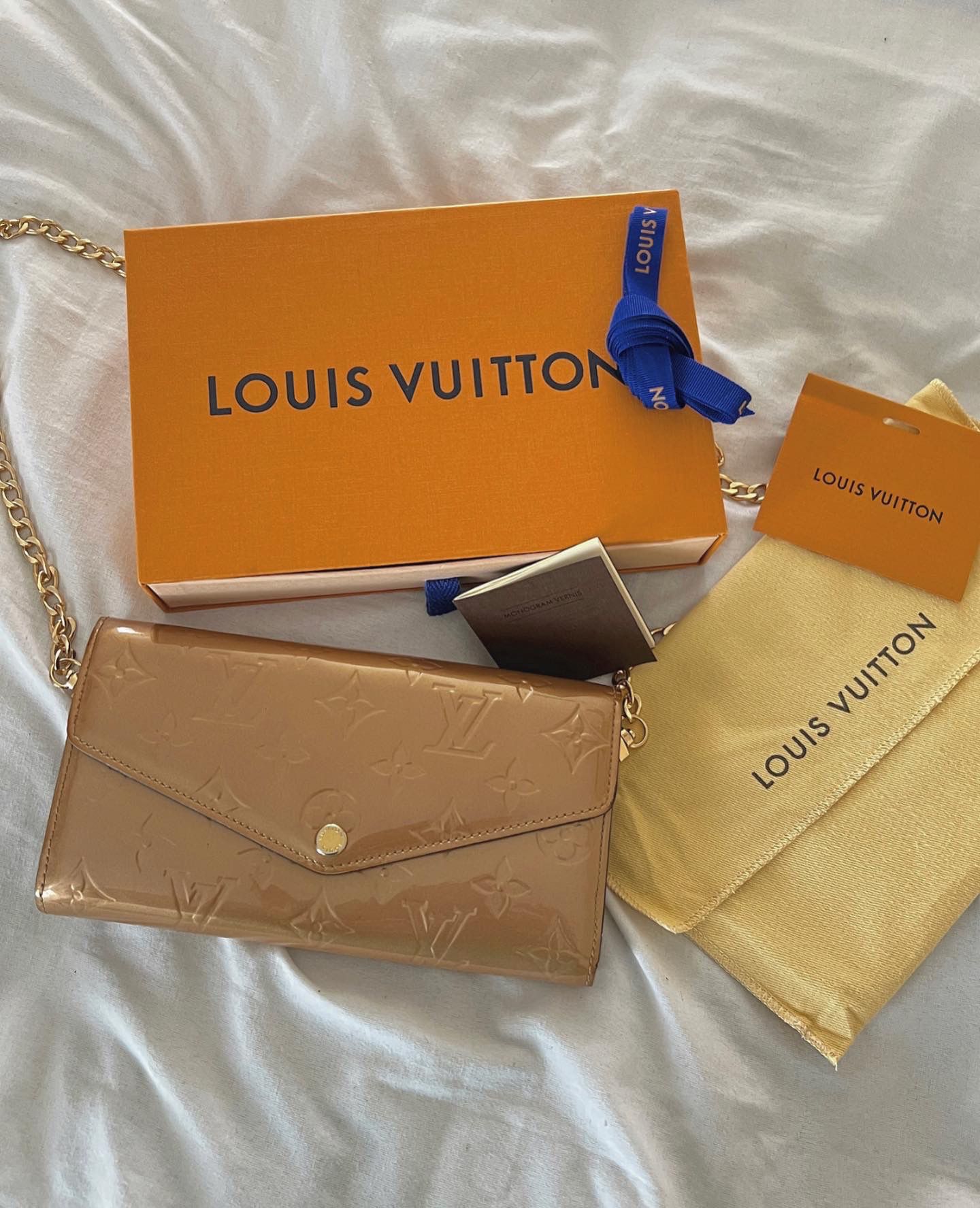Louis Vuitton Sarah Monogram Vernis Wallet