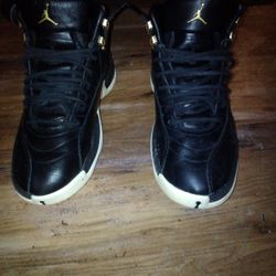 Woman's Jordan Retro'12[:Sz:9]