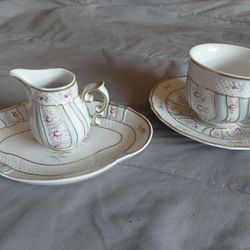 Hollóháza Porcelain