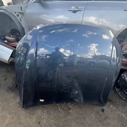 2020 Volvo XC60 Hood