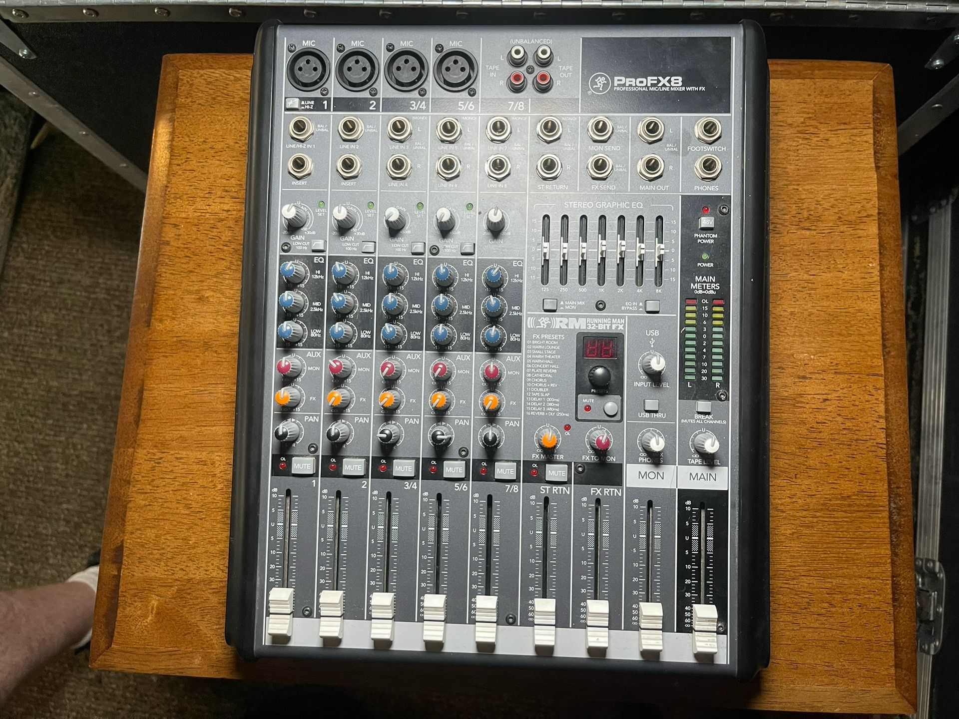 Mackie pro FX8 Mixer