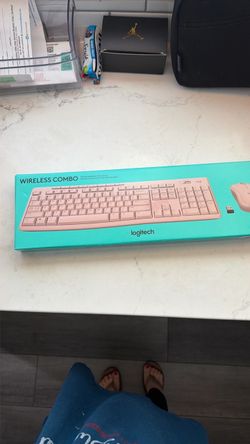 Logitech Wireless Keyboard and Mouse Combo