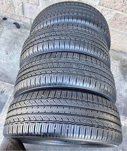 225/55/19 Toyo vendo un set de llantas usadas excelente condiciones de vida las 4 ✅🤩I am selling a set of used tires, all 4 in excellent living condi