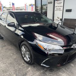 2016 Toyota Camry SE