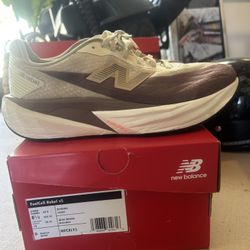 New Balance Fuelcell Rebel V5